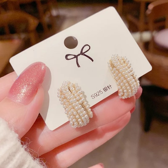 New 18k gold plated cute Earrings - Picture 3 of 5